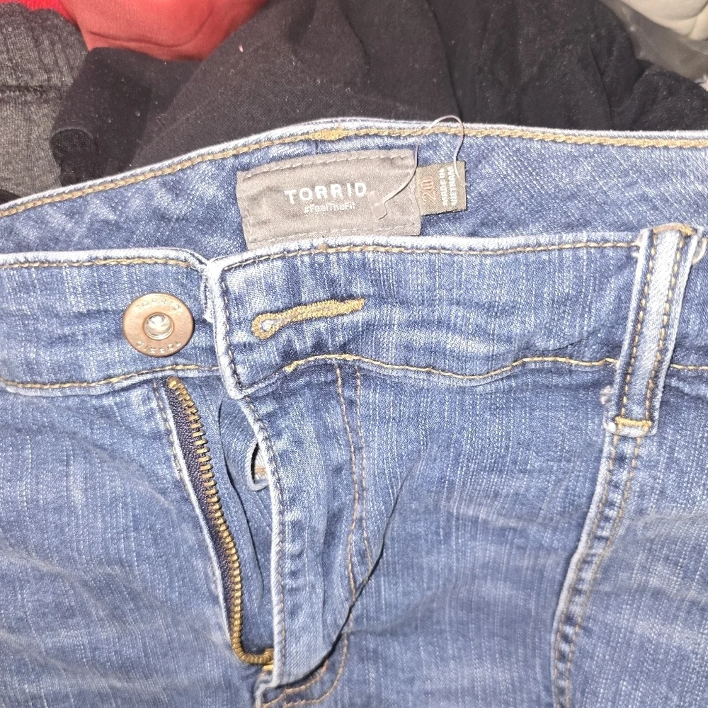 Torrid 20 3.5 Inch Vintage Stretch High-Rise Short